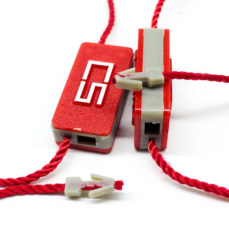 Custom Logo Clothing Hang Tag Plastic String Tag – Garment Branding
