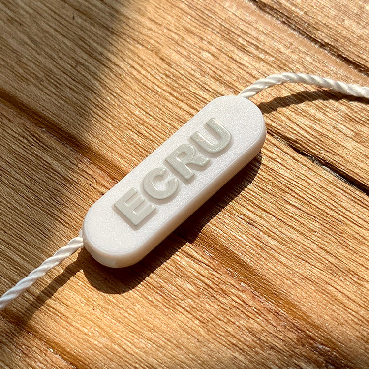 Custom Logo Clothing Hang Tag Plastic String Tag – Garment Branding